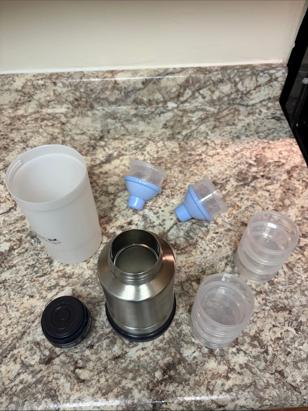 Tommee Tippee Portable Travel Food & Bottle Warmer and Travel Formula Dispensers